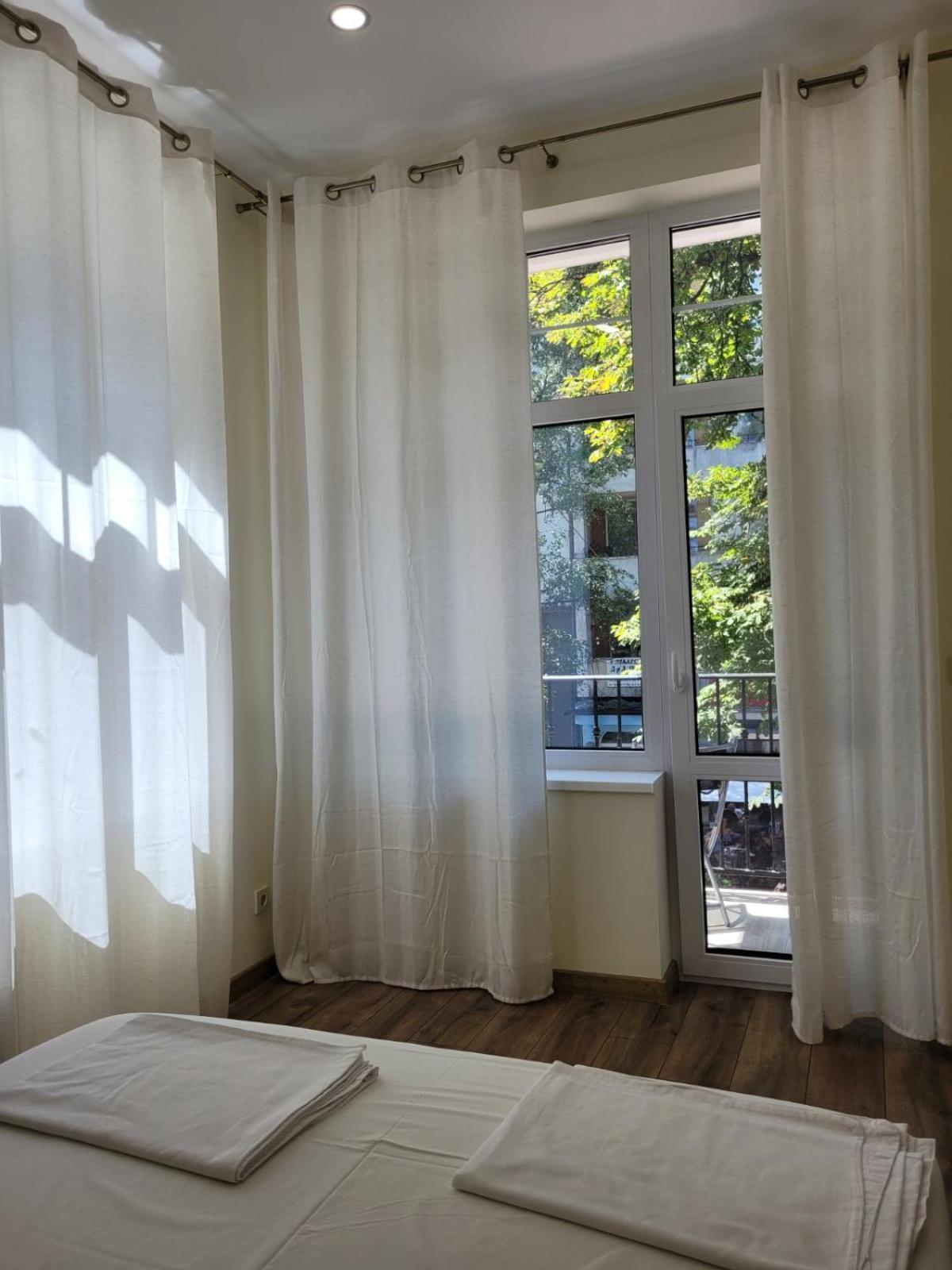 The House - Central Boutique Apartments 丘斯滕迪尔 客房 照片