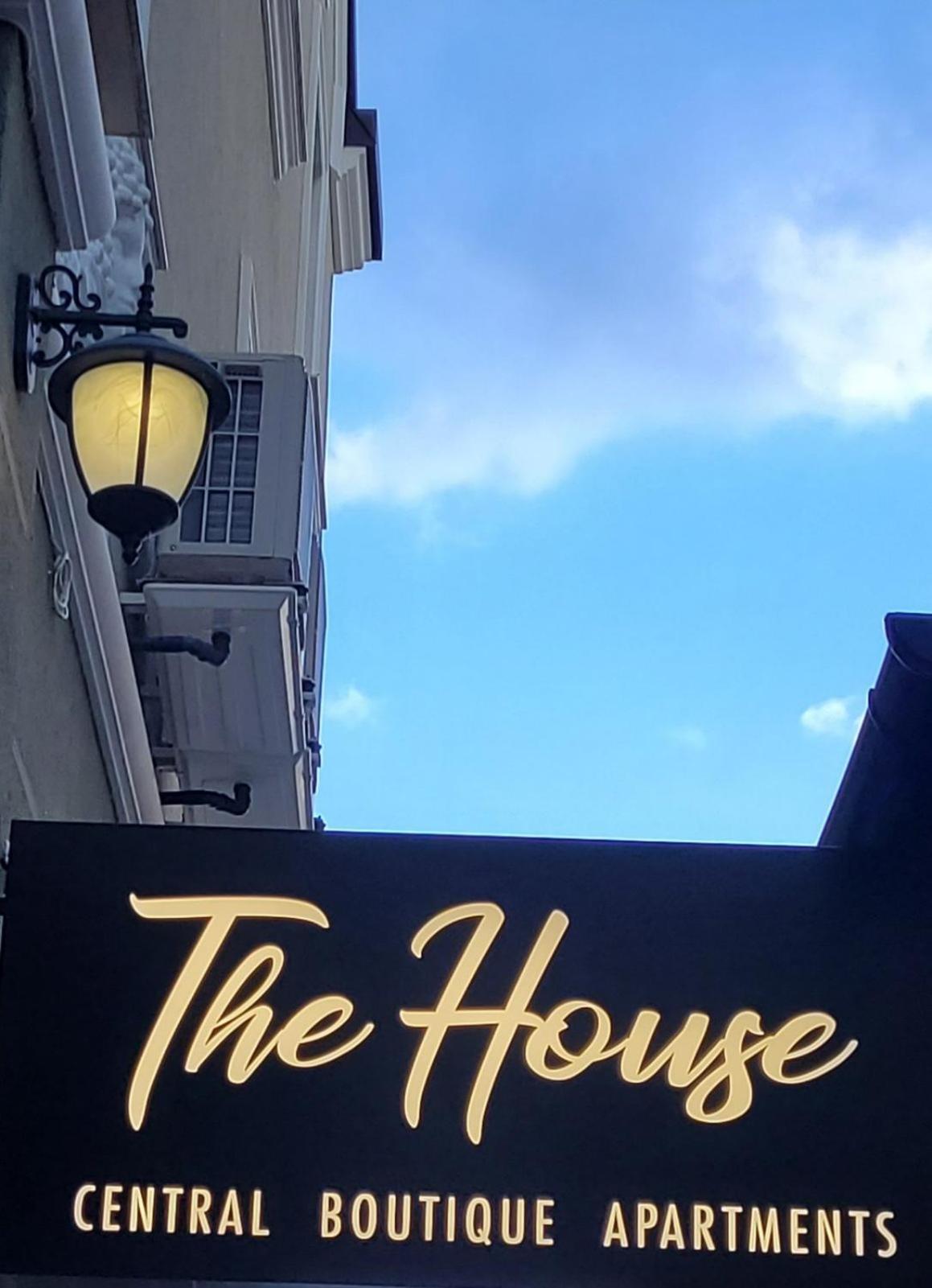 The House - Central Boutique Apartments 丘斯滕迪尔 外观 照片